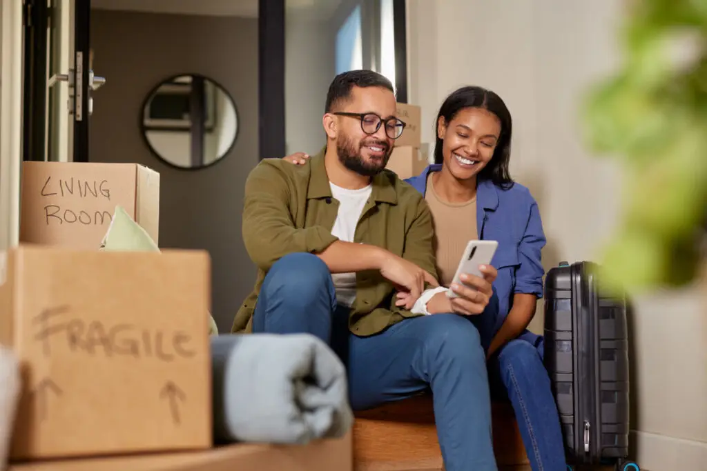 Couple moving into a new home in New York